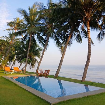 Mojito Beach Villas Kubutambahan  Exterior photo